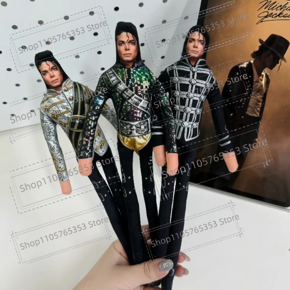 Nuove 6 Bambole di Peluche da  - Cosplay Props recensione e prezzo